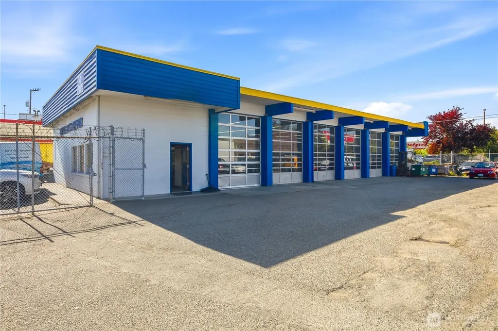 834 SW 149th Street Burien WA 98166