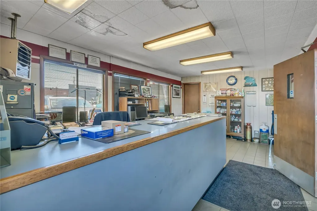 834 SW 149th Street Burien WA 98166