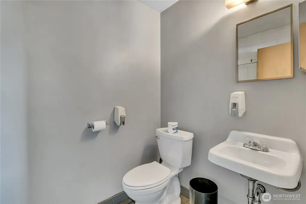 834 SW 149th Street Burien WA 98166