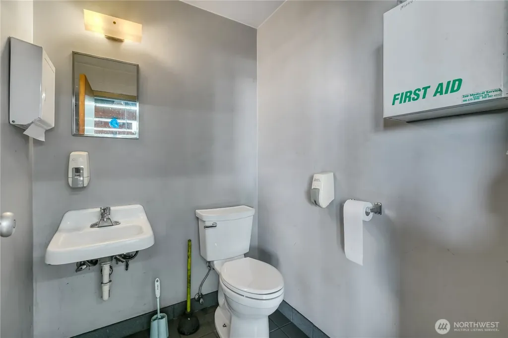 834 SW 149th Street Burien WA 98166