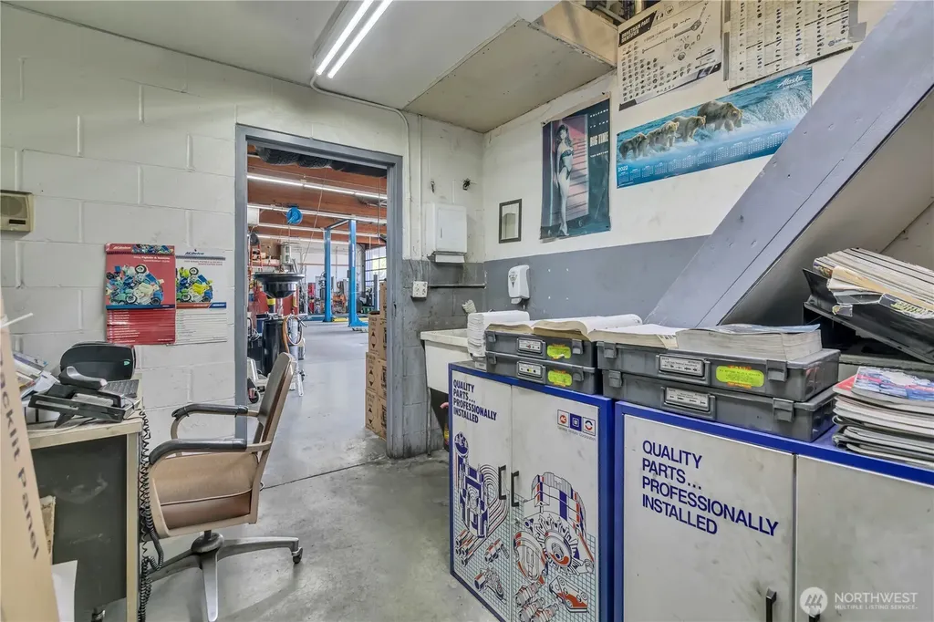 834 SW 149th Street Burien WA 98166