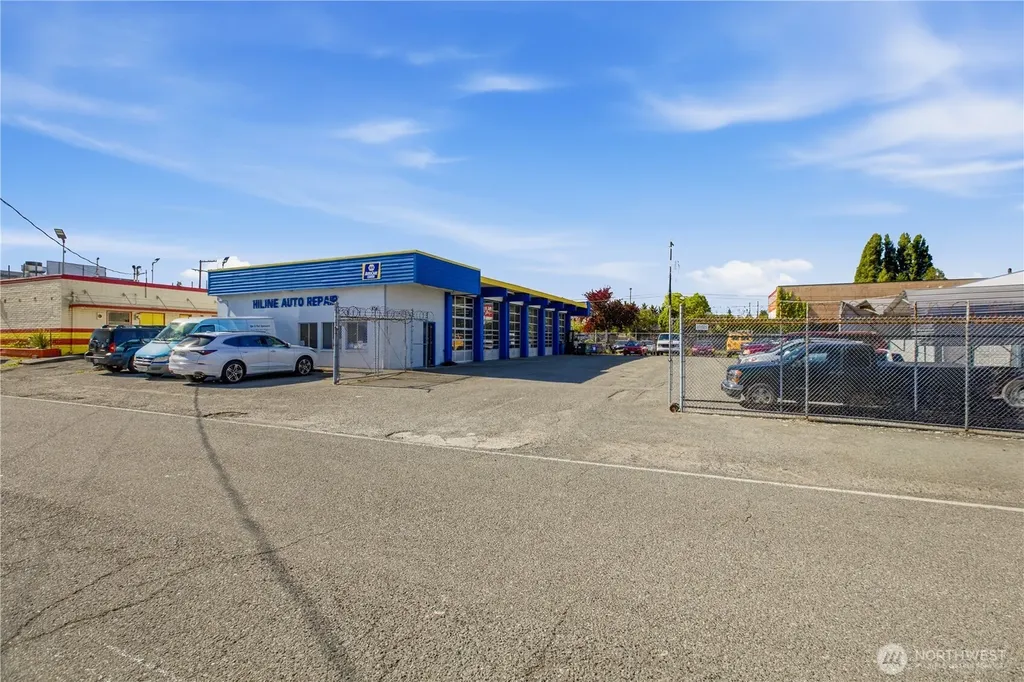 834 SW 149th Street Burien WA 98166
