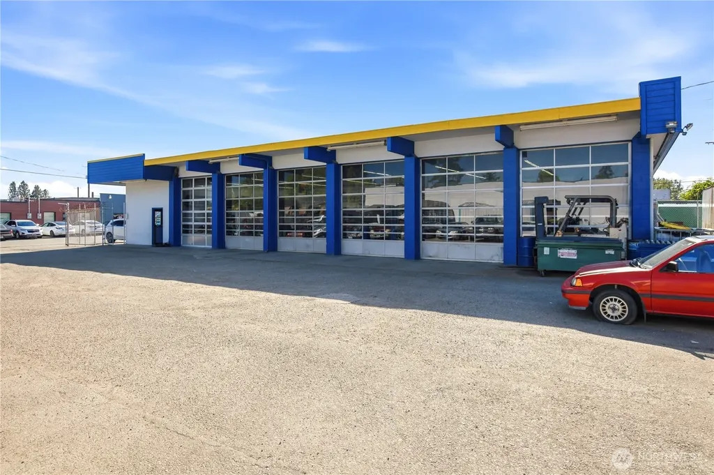 834 SW 149th Street Burien WA 98166