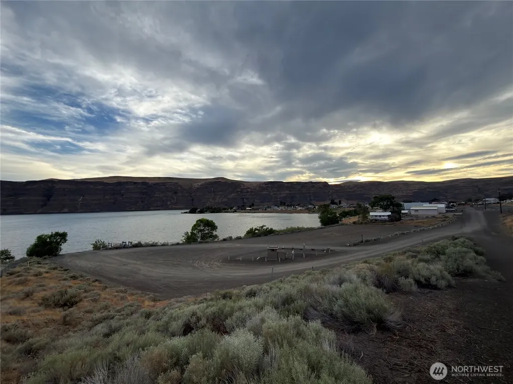 578 SW Section Quincy WA 98848