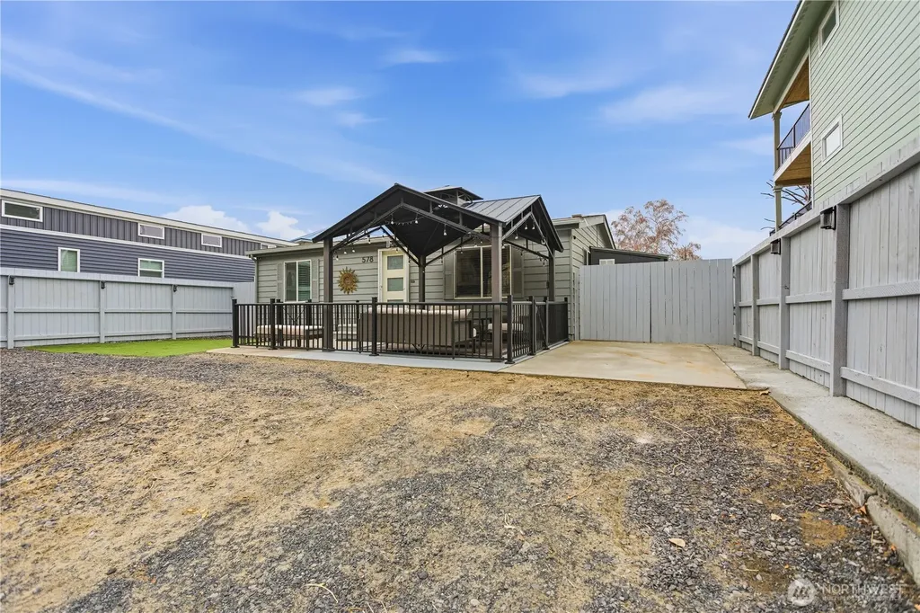 578 SW Section Quincy WA 98848