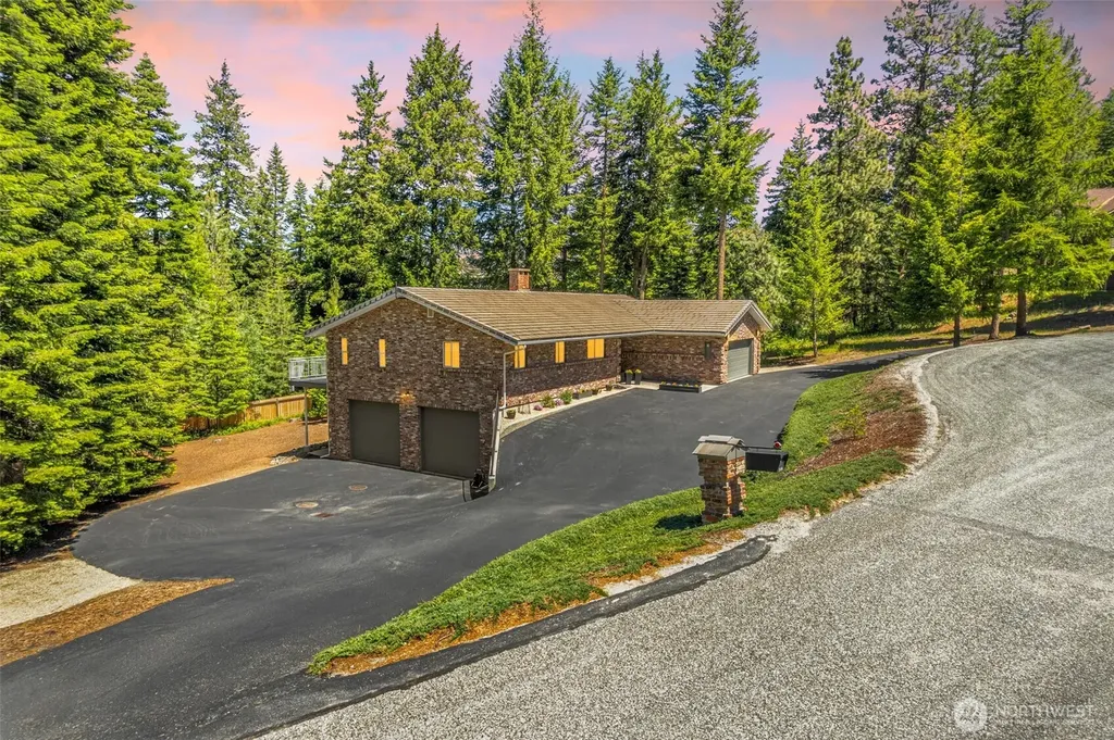3050 Pinehurst Place Wenatchee WA 98801