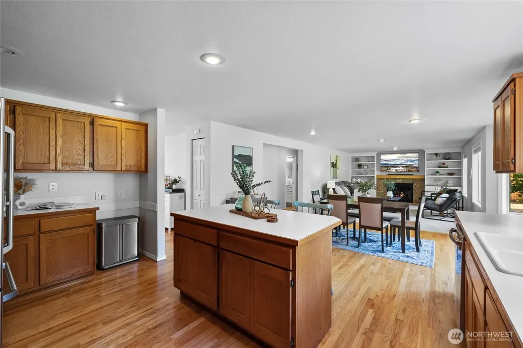 2204 112th Drive NE Lake Stevens WA 98258