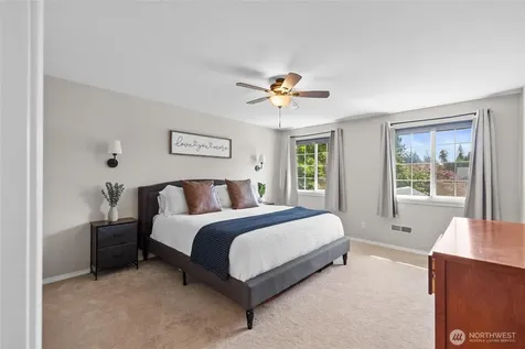 2204 112th Drive NE Lake Stevens WA 98258