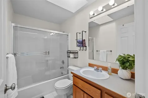 2204 112th Drive NE Lake Stevens WA 98258