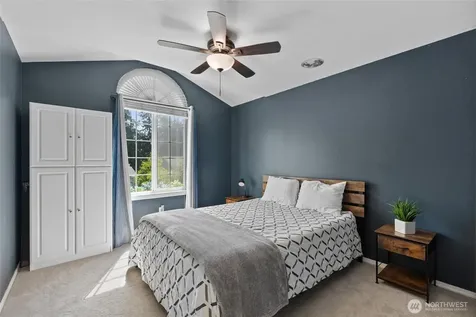 2204 112th Drive NE Lake Stevens WA 98258