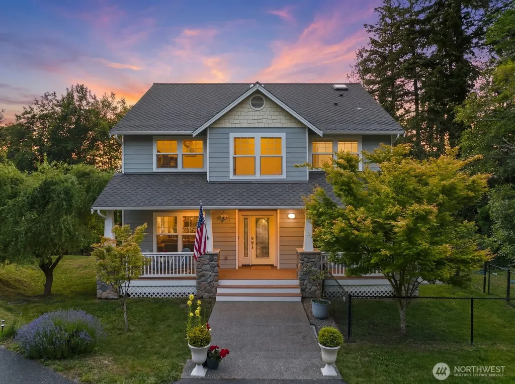 2717 E Lidstrom Hill Road Port Orchard WA 98366