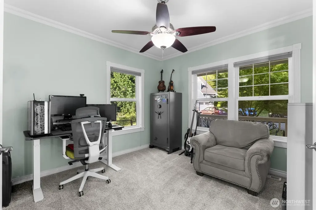 2717 E Lidstrom Hill Road Port Orchard WA 98366