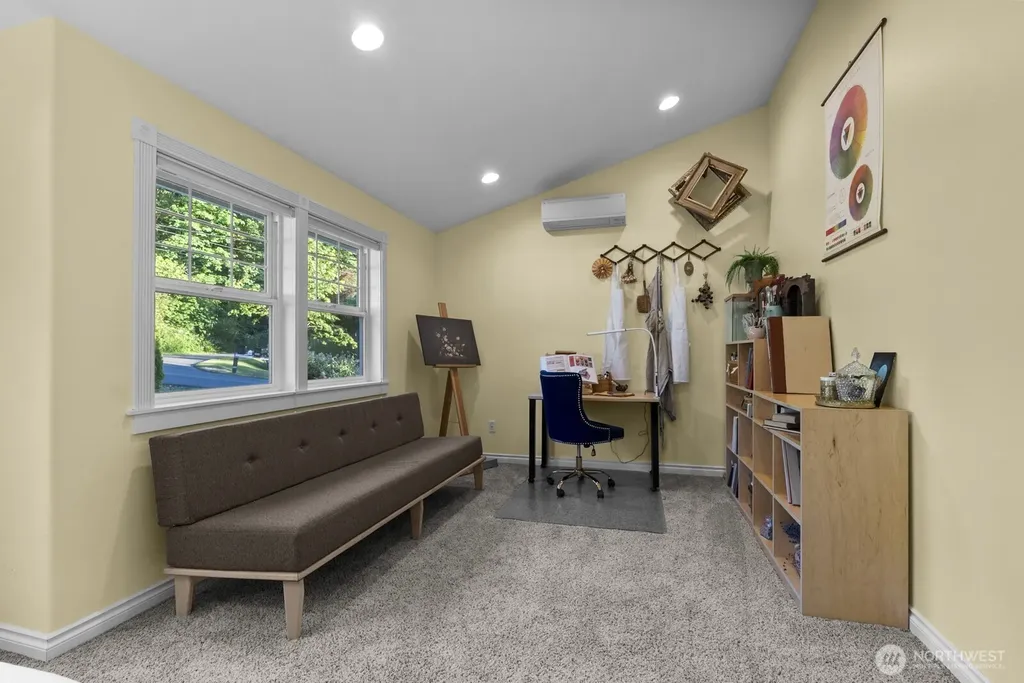 2717 E Lidstrom Hill Road Port Orchard WA 98366