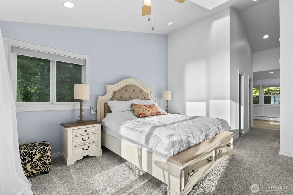 2717 E Lidstrom Hill Road Port Orchard WA 98366