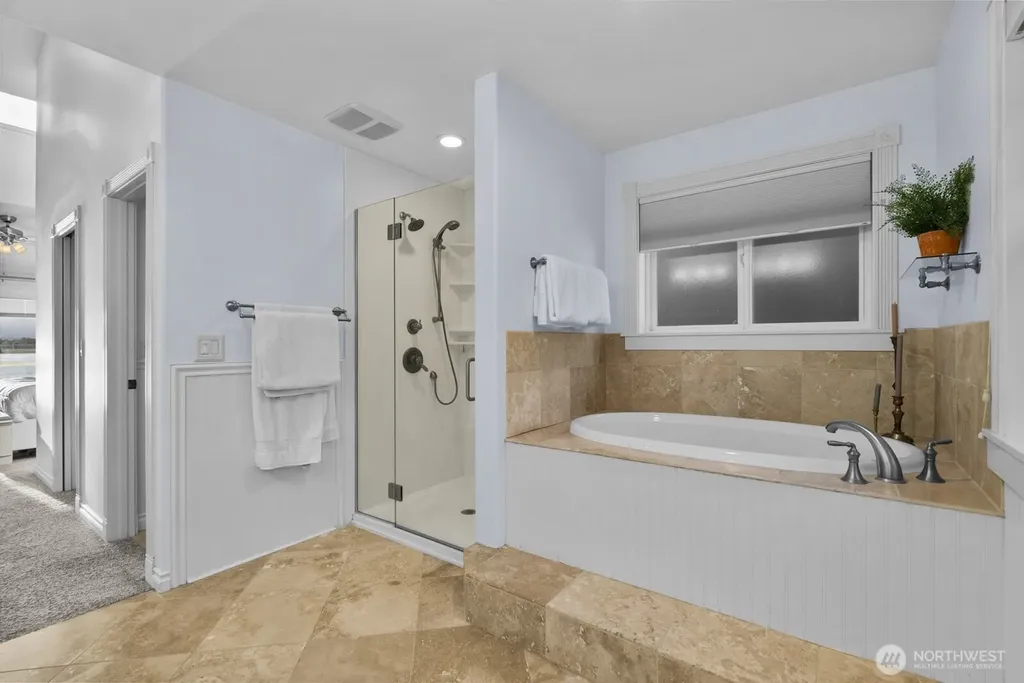 2717 E Lidstrom Hill Road Port Orchard WA 98366