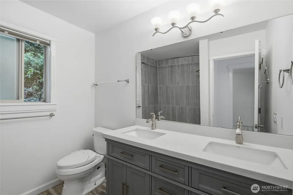 12708 NE 101 Place Kirkland WA 98033