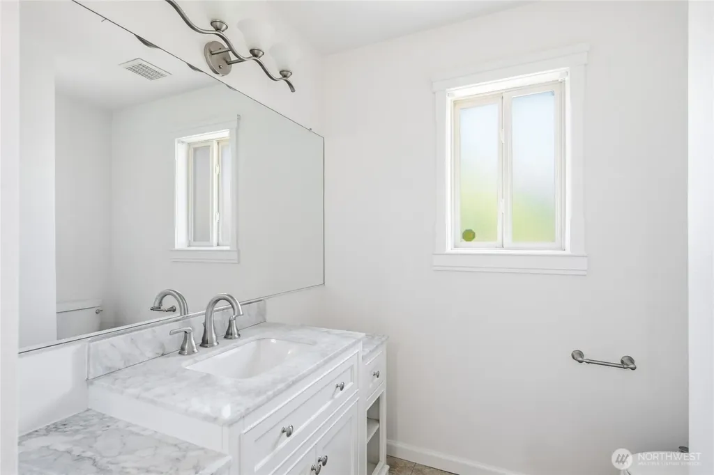 12708 NE 101 Place Kirkland WA 98033