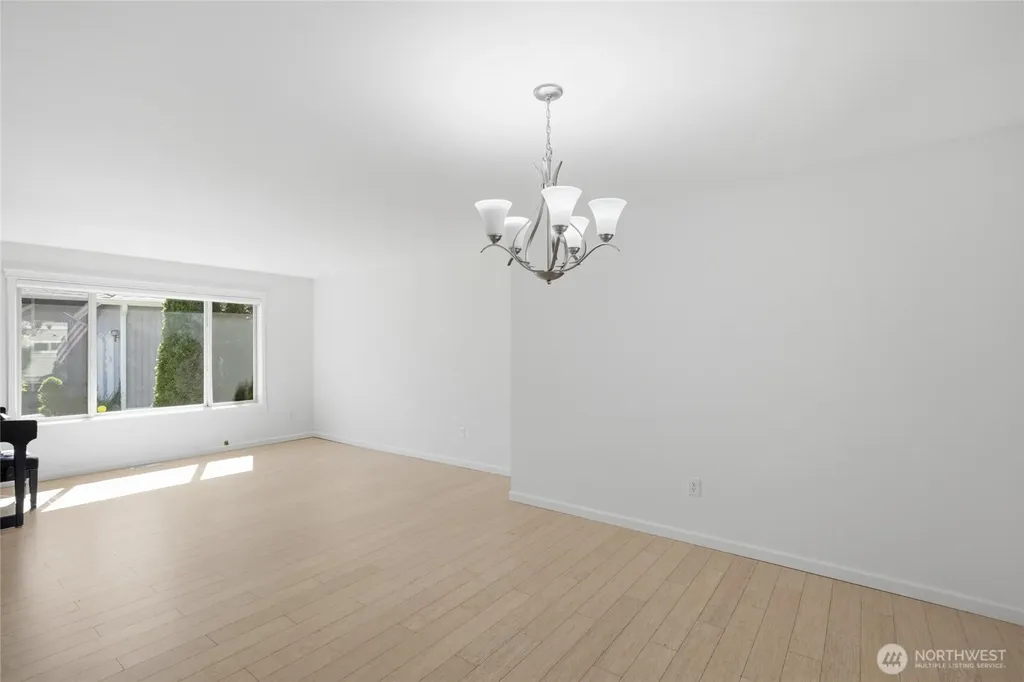 12708 NE 101 Place Kirkland WA 98033
