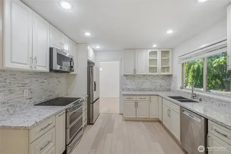 12708 NE 101 Place Kirkland WA 98033