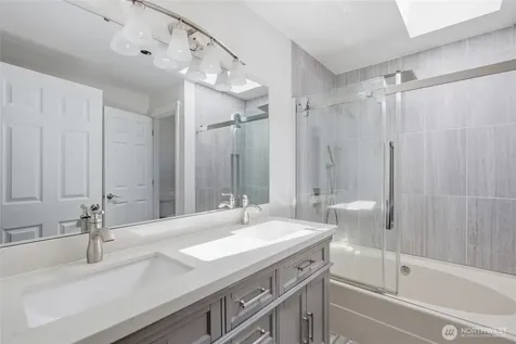 12708 NE 101 Place Kirkland WA 98033