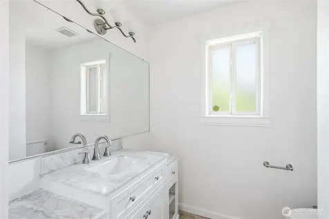 12708 NE 101 Place Kirkland WA 98033