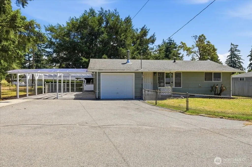 11407 Farwest Drive SW Lakewood WA 98498