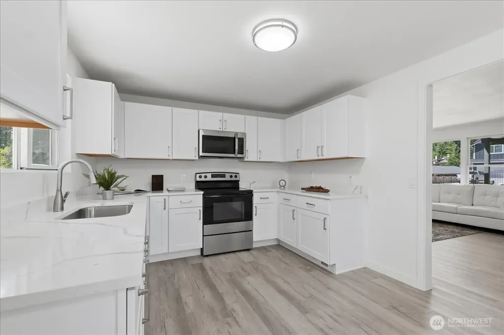11407 Farwest Drive SW Lakewood WA 98498