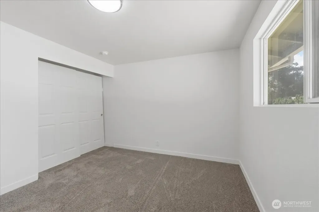 11407 Farwest Drive SW Lakewood WA 98498