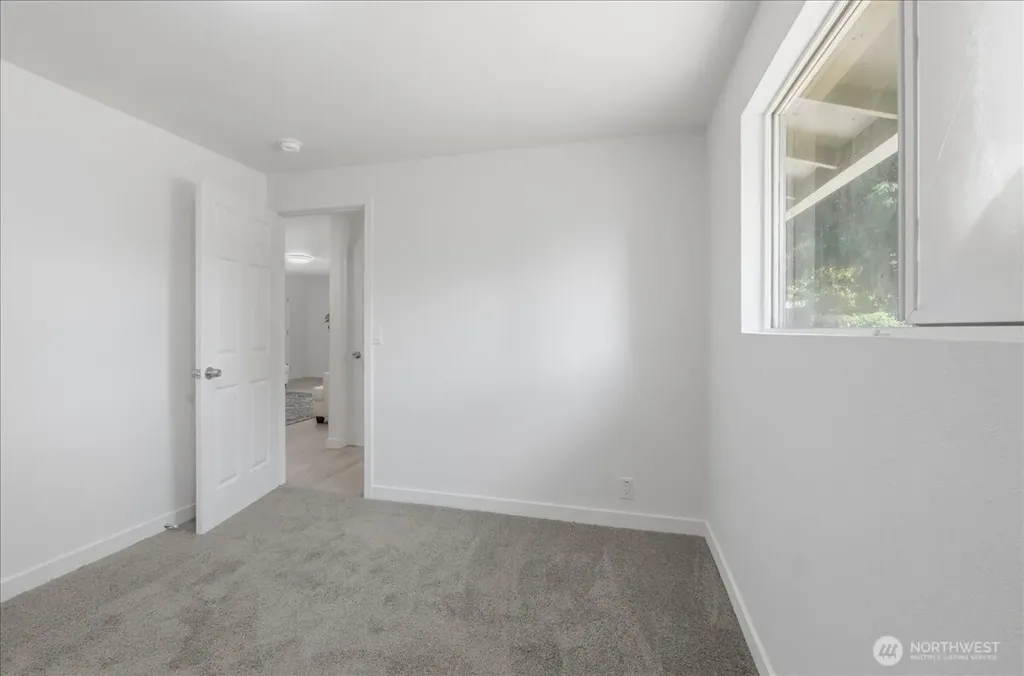 11407 Farwest Drive SW Lakewood WA 98498