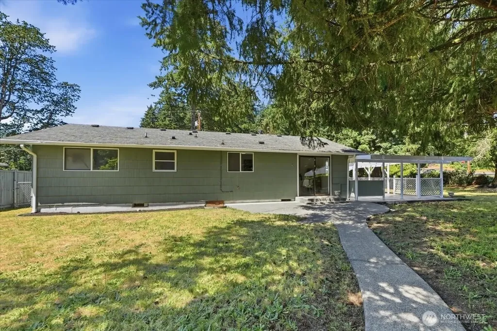 11407 Farwest Drive SW Lakewood WA 98498
