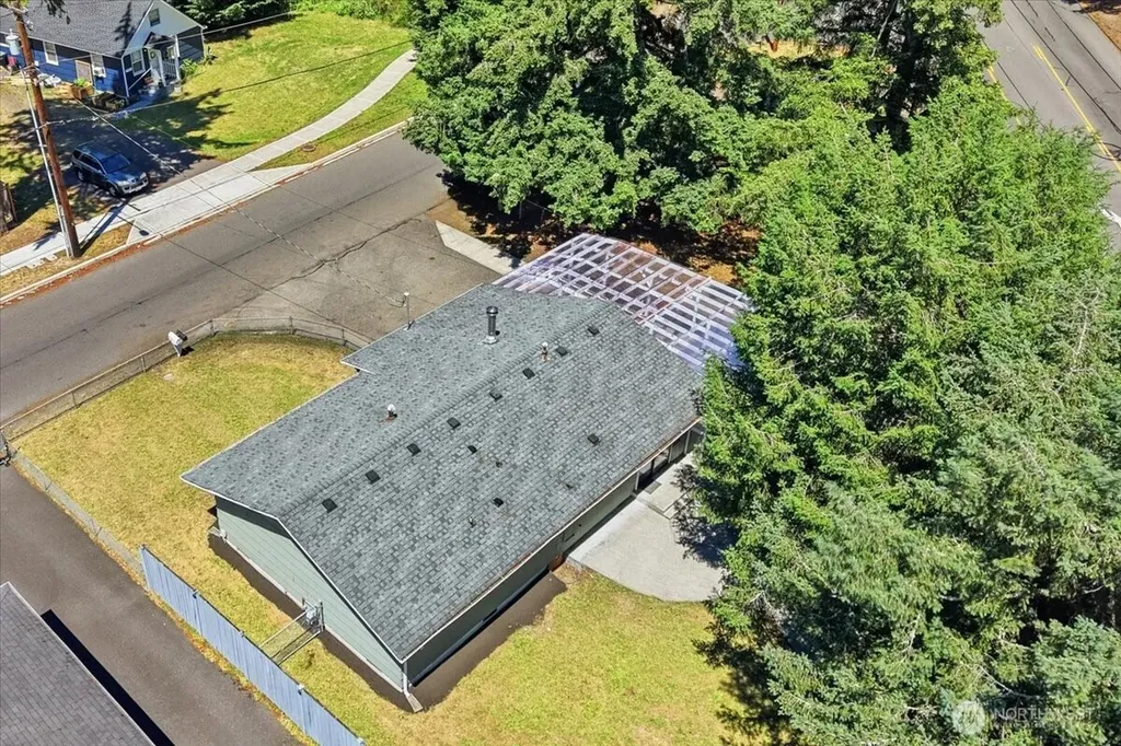 11407 Farwest Drive SW Lakewood WA 98498