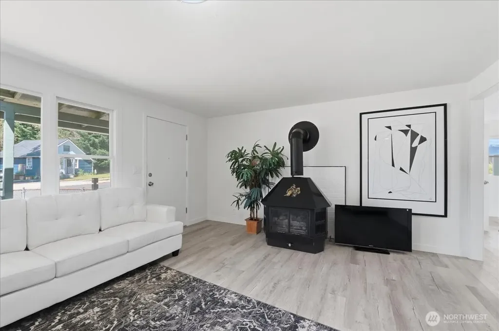 11407 Farwest Drive SW Lakewood WA 98498