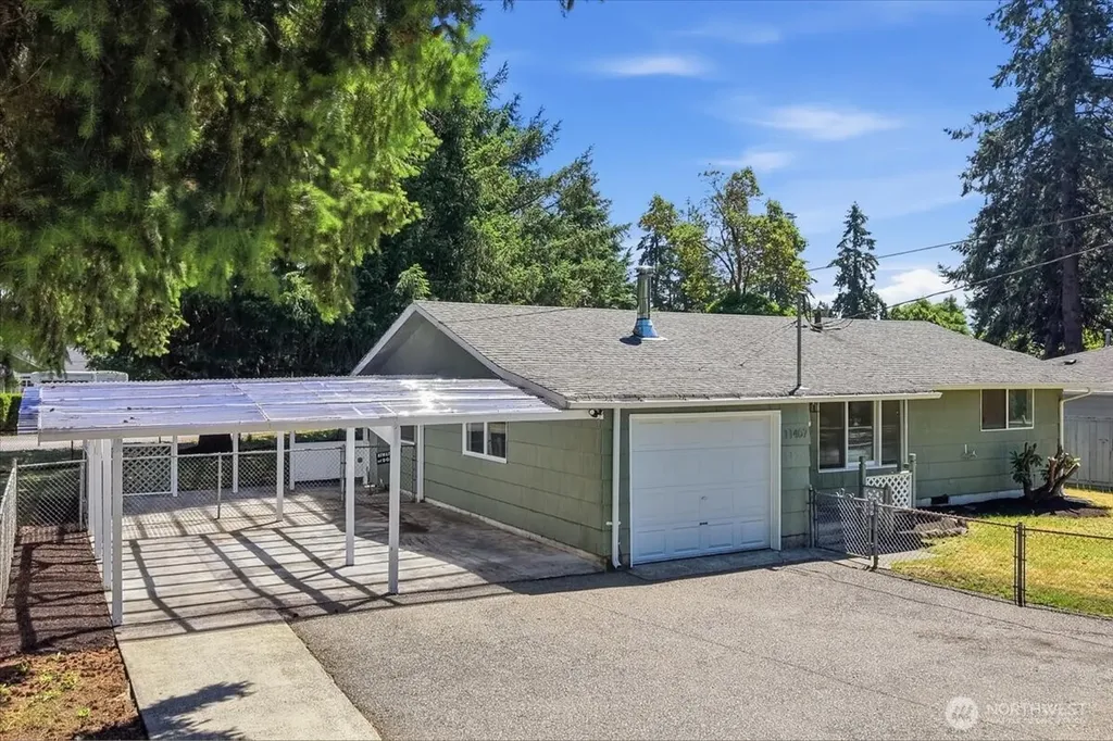 11407 Farwest Drive SW Lakewood WA 98498