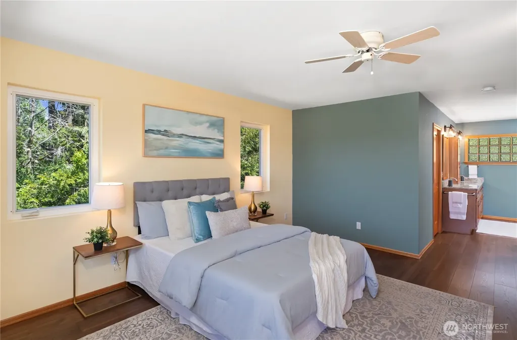 61 Robbins Road Nordland WA 98358