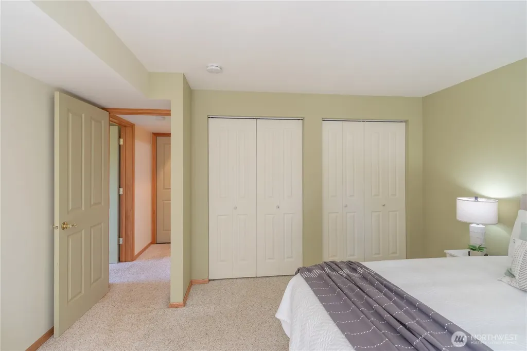 61 Robbins Road Nordland WA 98358