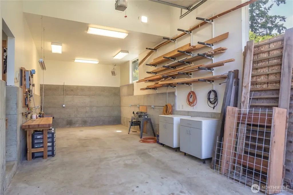61 Robbins Road Nordland WA 98358
