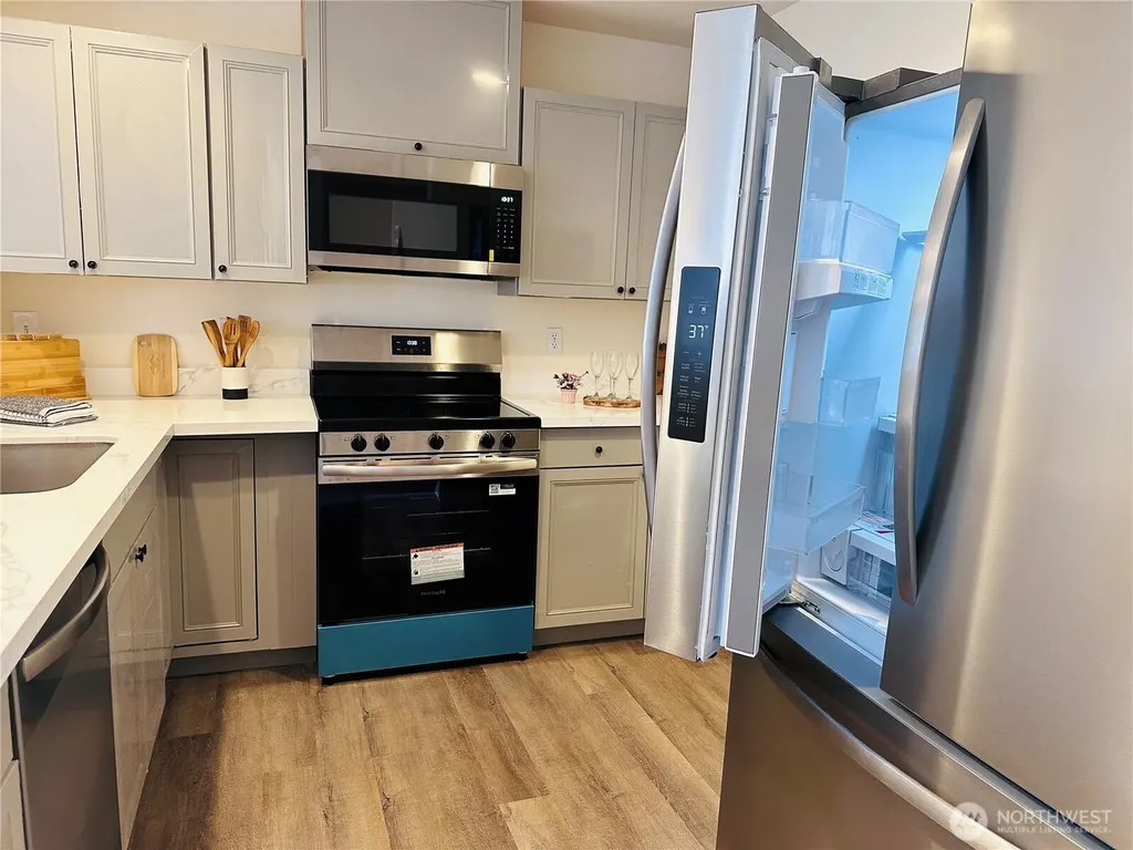 8828 238th St SW Edmonds WA 98026