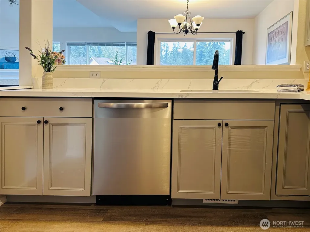 8828 238th St SW Edmonds WA 98026