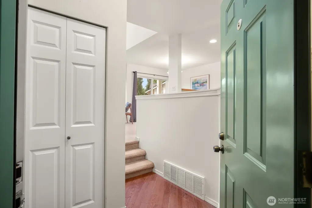 8828 238th St SW Edmonds WA 98026