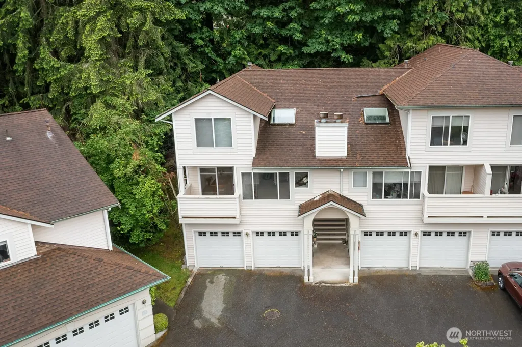 8828 238th St SW Edmonds WA 98026