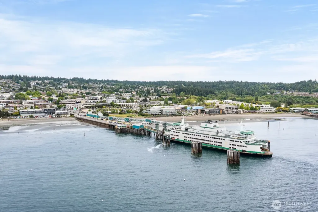 8828 238th St SW Edmonds WA 98026