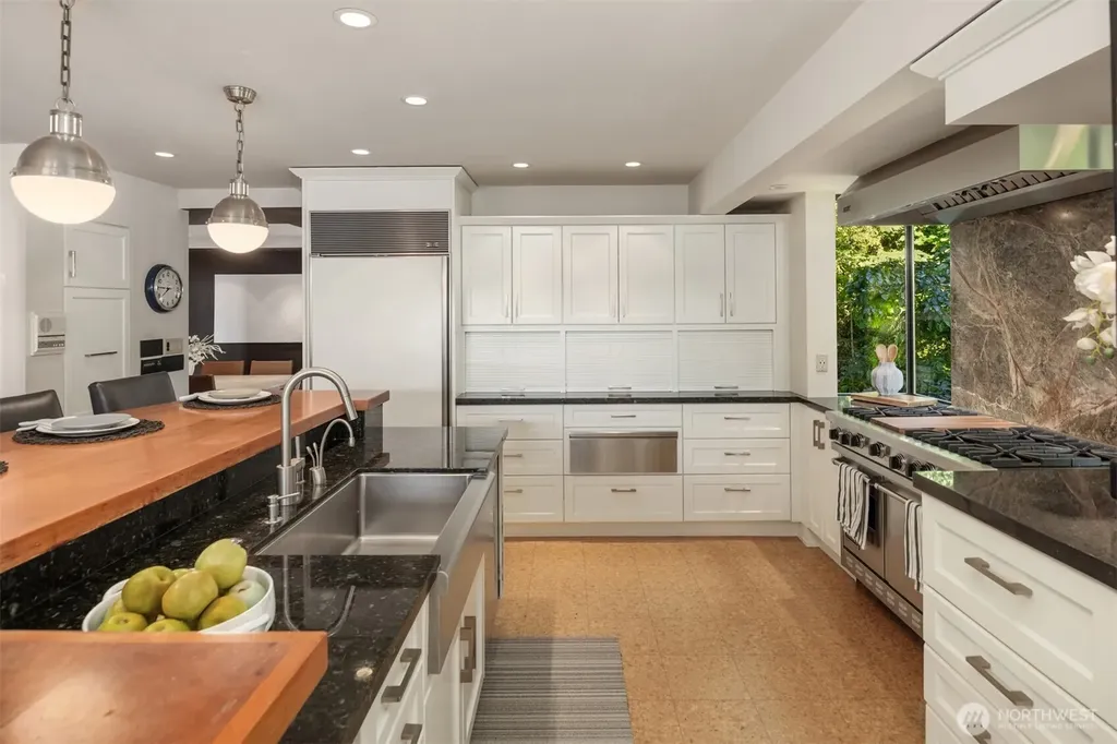 4889 Forest Avenue SE Mercer Island WA 98040