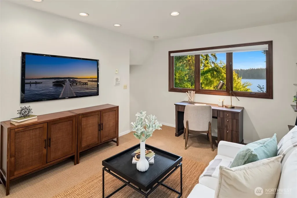 4889 Forest Avenue SE Mercer Island WA 98040