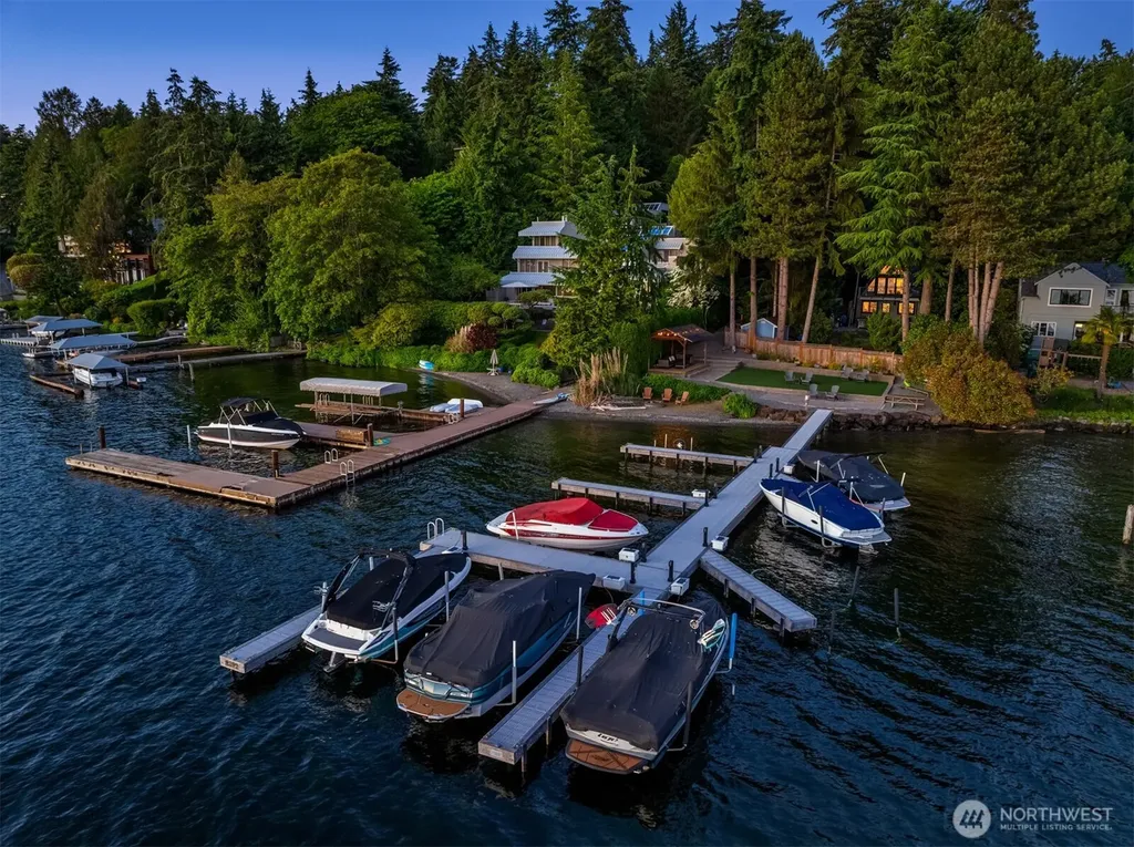 4889 Forest Avenue SE Mercer Island WA 98040