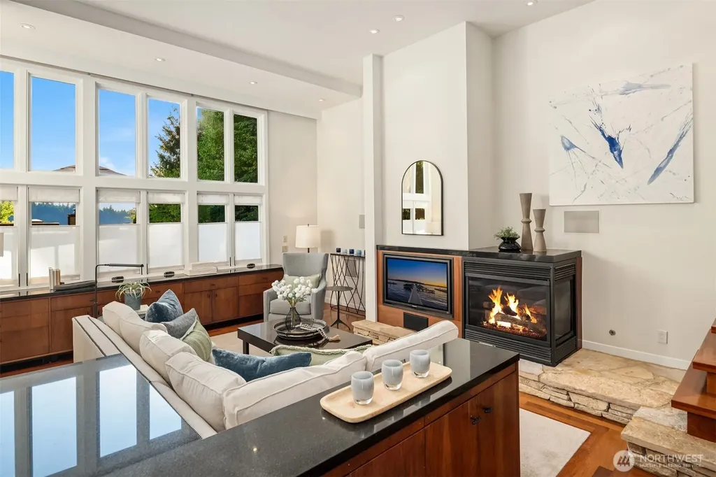 4889 Forest Avenue SE Mercer Island WA 98040