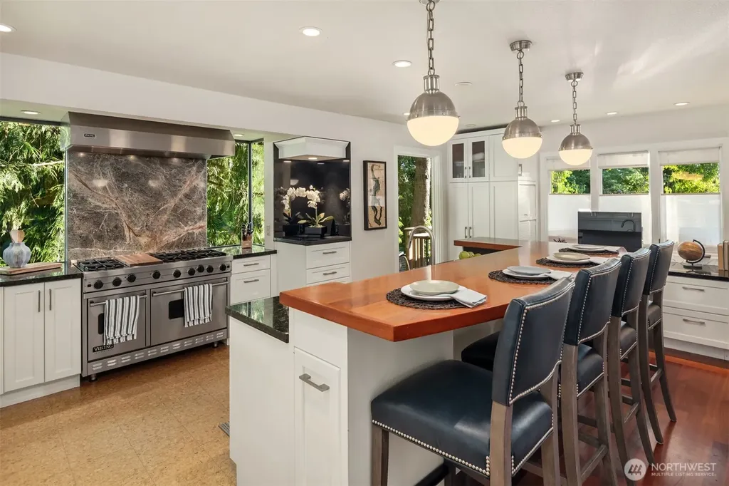 4889 Forest Avenue SE Mercer Island WA 98040