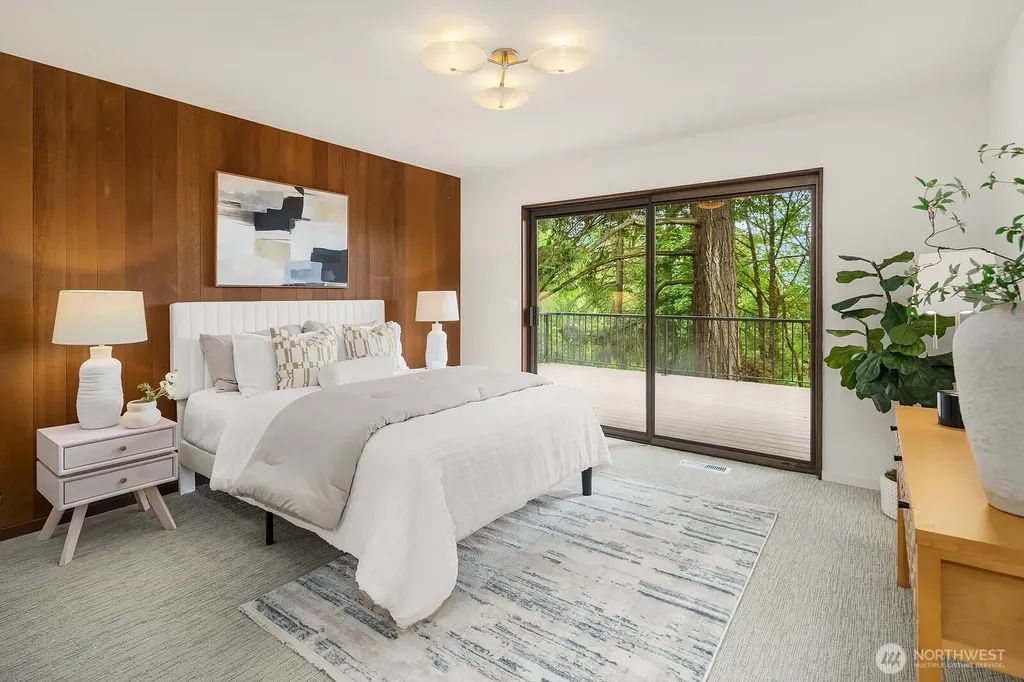 6750 W Mercer Way Mercer Island WA 98040