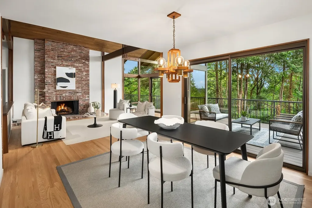 6750 W Mercer Way Mercer Island WA 98040