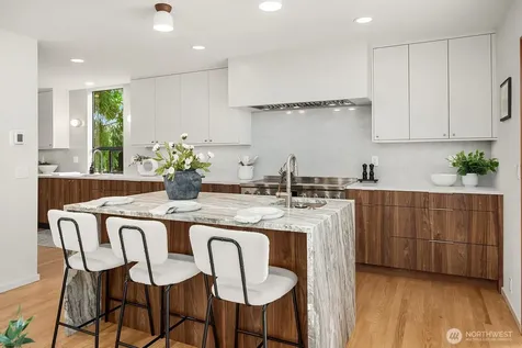 6750 W Mercer Way Mercer Island WA 98040