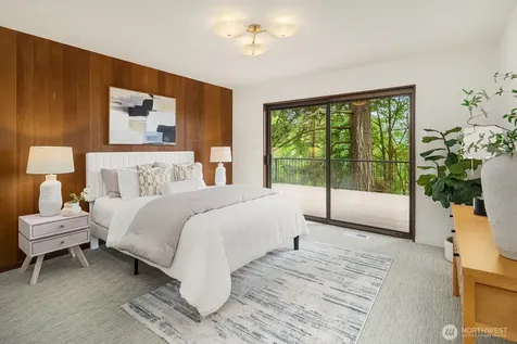 6750 W Mercer Way Mercer Island WA 98040